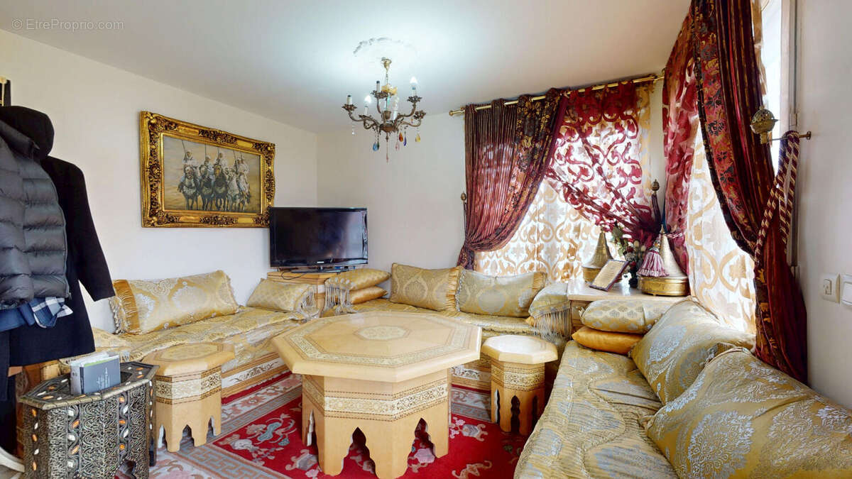 Appartement à L'ILE-SAINT-DENIS