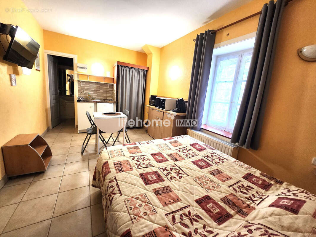 Appartement 660 m² à Felletin  - photo 8