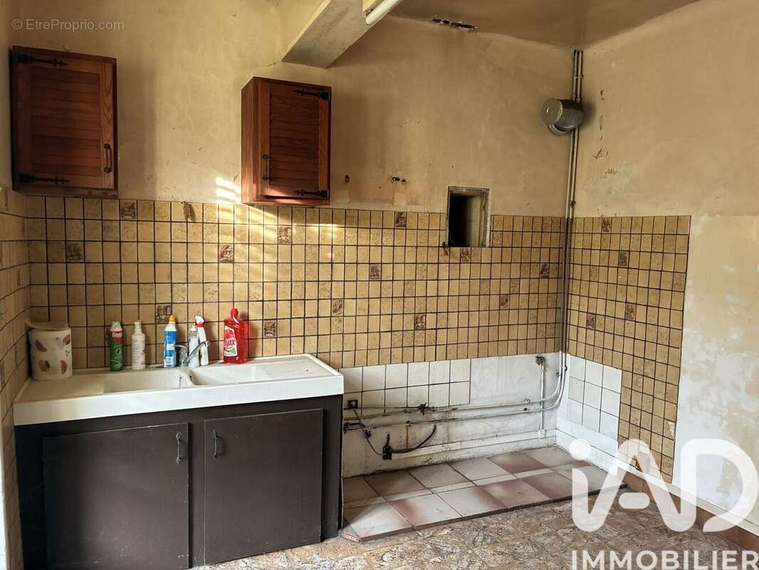 Photo 3 - Maison à AZAY-LE-FERRON