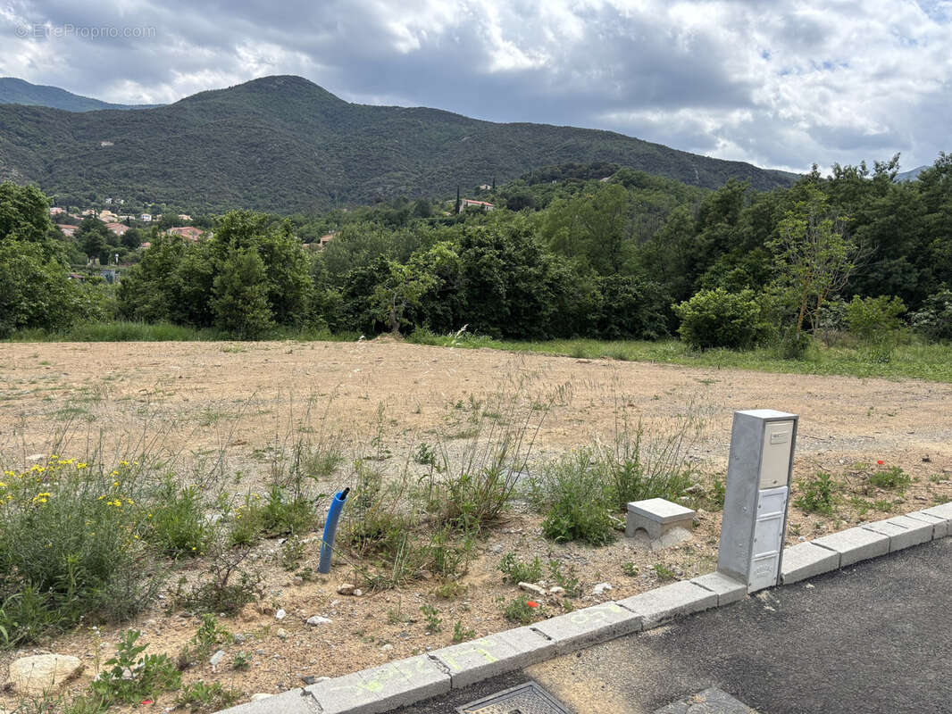 Terrain à CERET