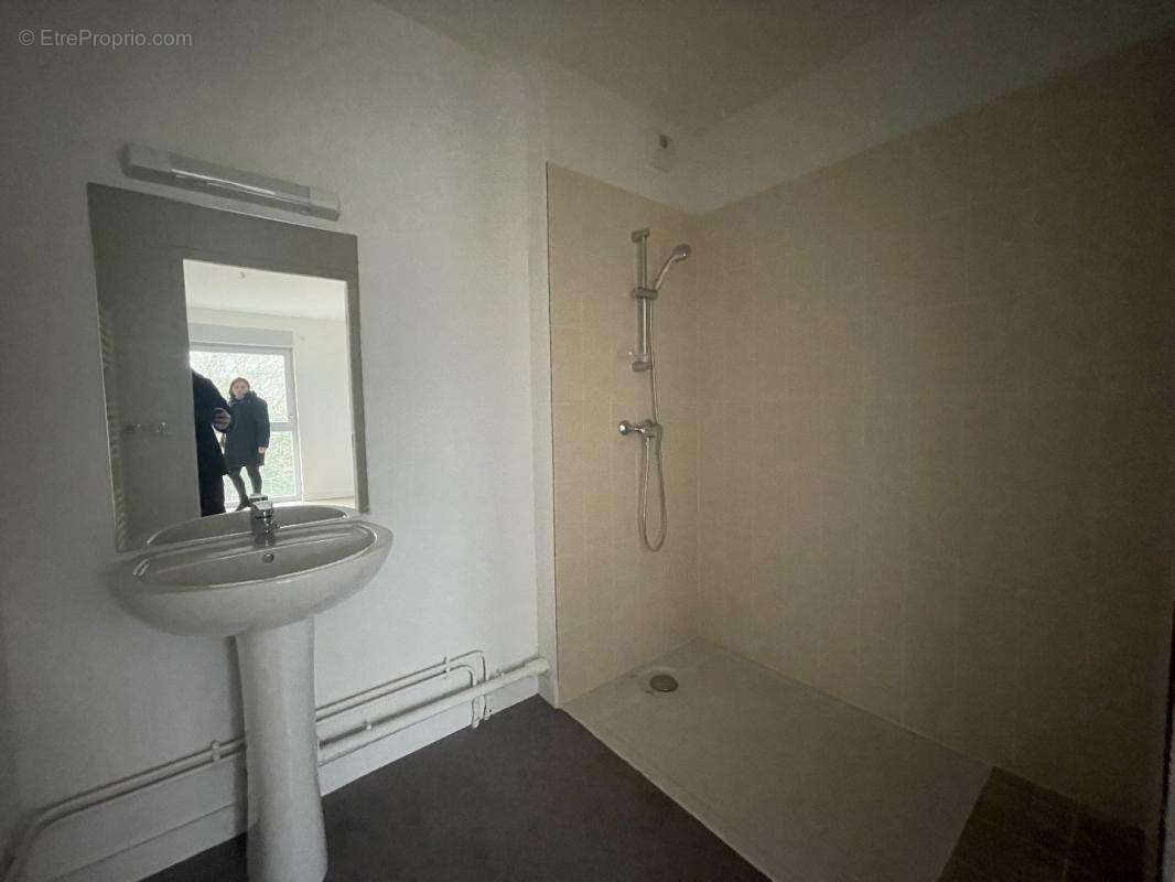 Appartement à SAINT-YRIEIX-LA-PERCHE
