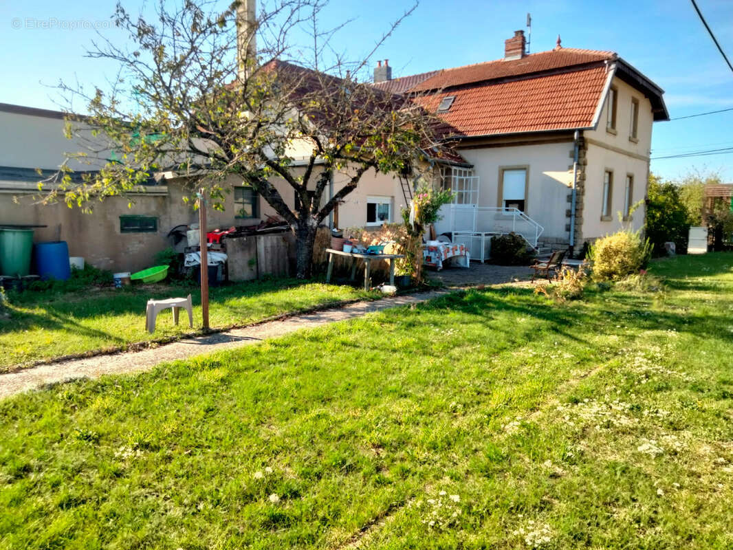 Maison à SAINTE-MARIE-AUX-CHENES
