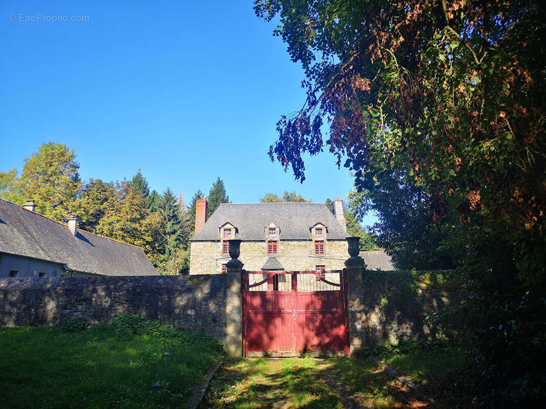 Maison à PLEINE-FOUGERES