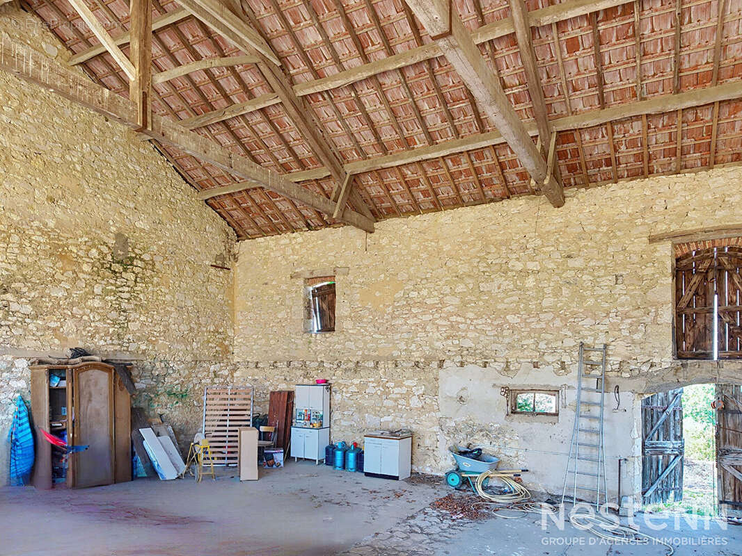 Maison à CASTERA-VERDUZAN