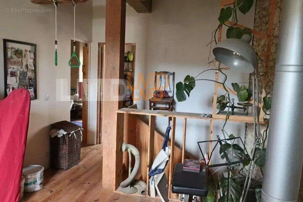 Maison  T4, jardin et dépendances - photo 14