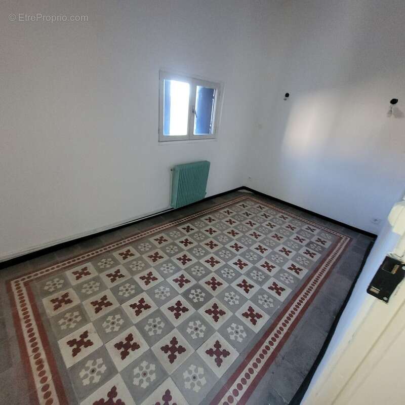 Maison à SAINT-MARTIN-DE-VALGALGUES