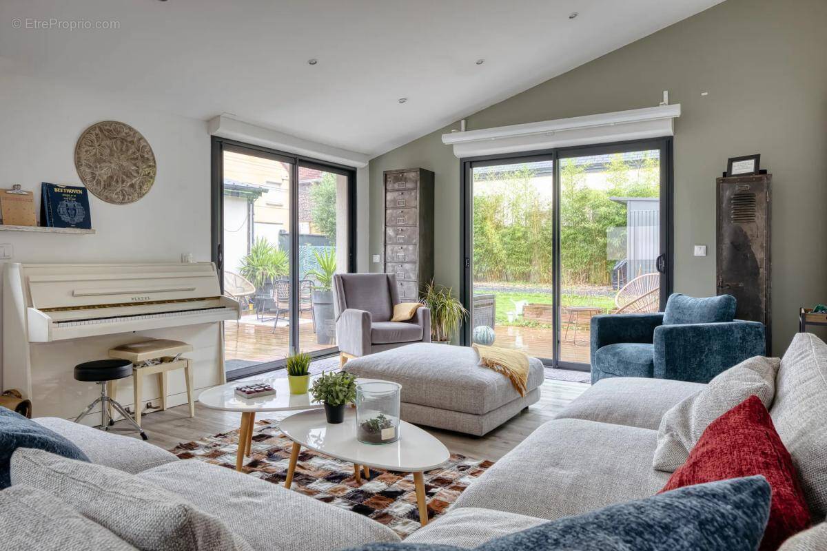 Maison à LE PETIT-QUEVILLY