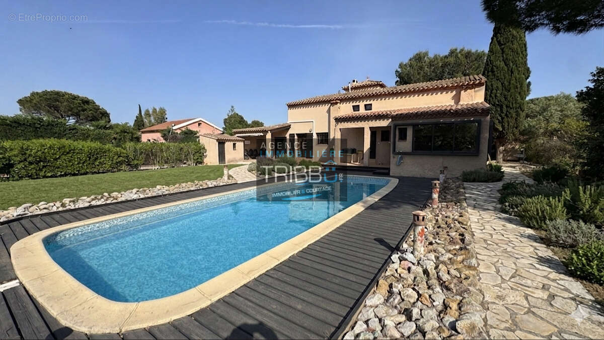 Maison à CASTELNOU