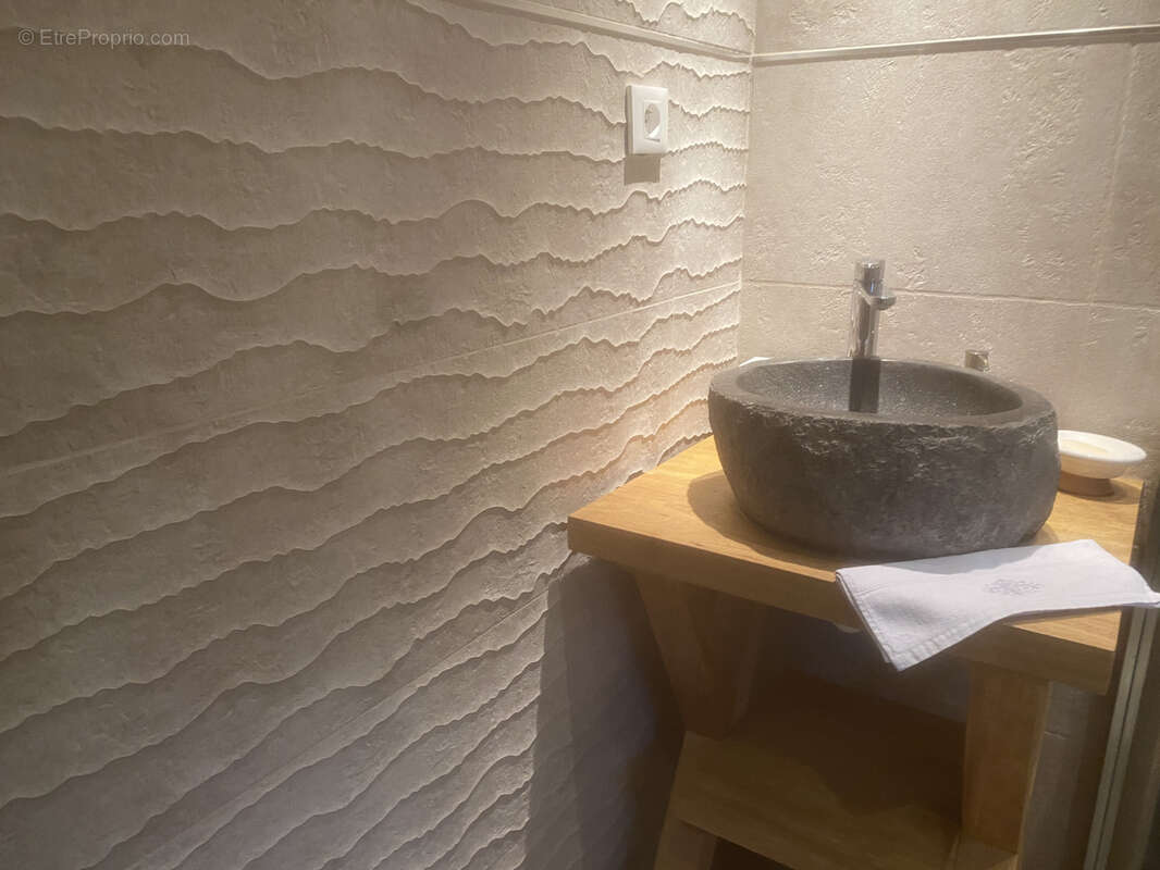 Maison à LE BEC-HELLOUIN