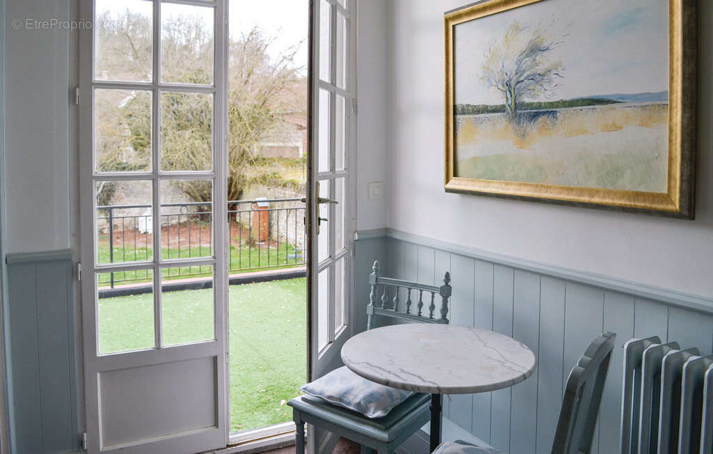 Maison à CIRES-LES-MELLO