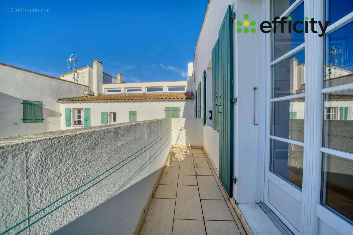 Appartement à SAINT-MARTIN-DE-RE