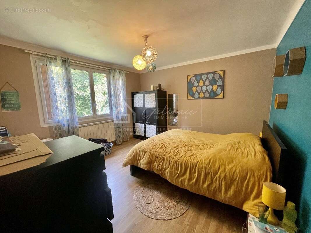 Maison à MILLY-LA-FORET