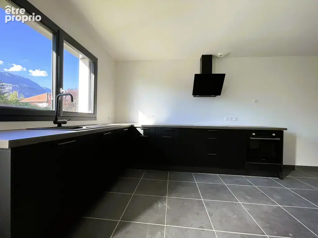 Maisons T5 + garage et jardin - photo 2