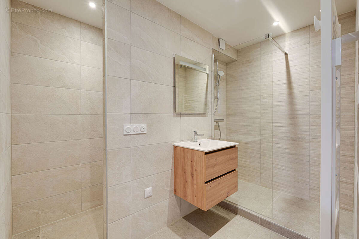 Appartement à EVIAN-LES-BAINS