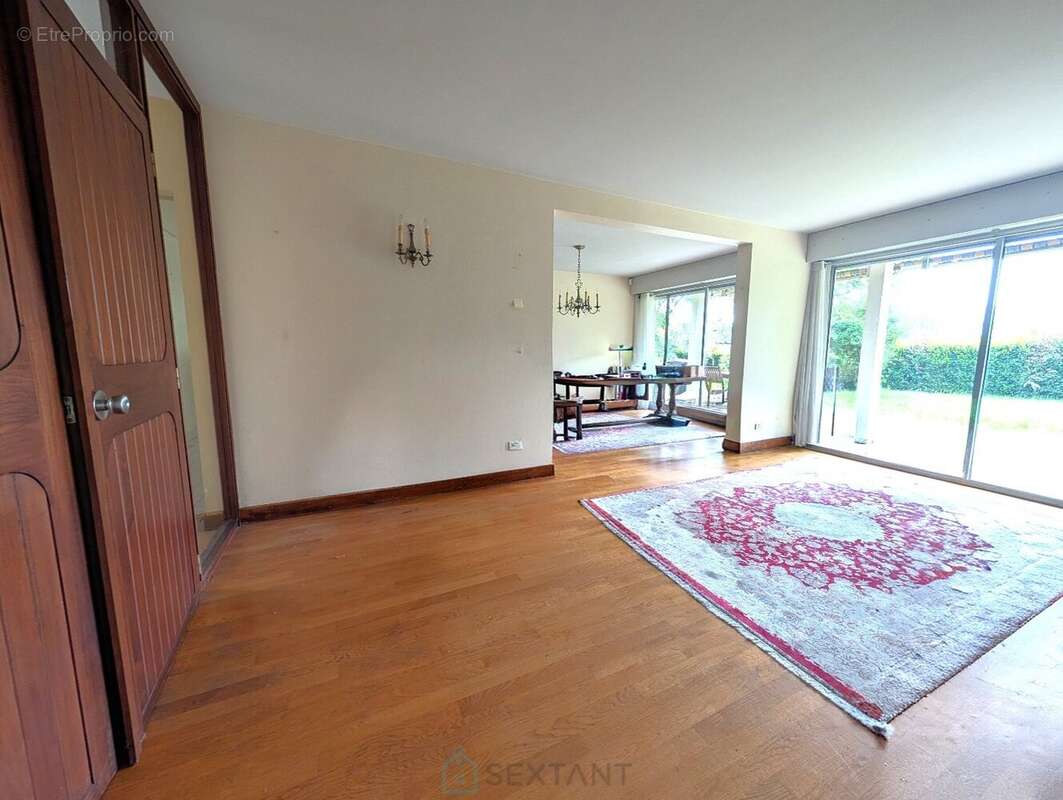 Grande maison d'architecte sur parc arboré - photo 6