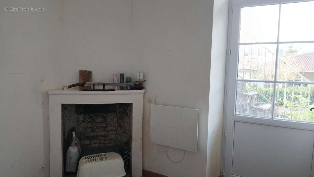 Appartement à COURGEAC