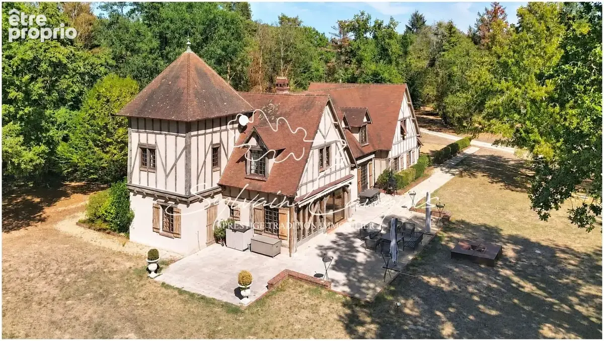 Maison à VANNES-SUR-COSSON