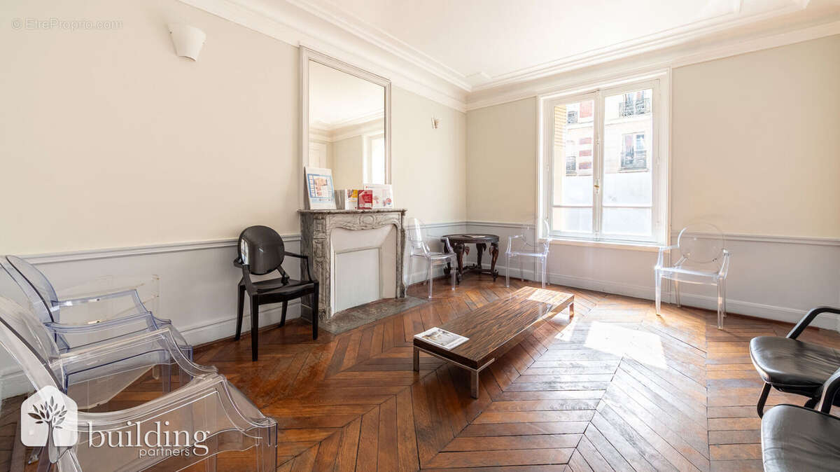 Square du Roule Paris 8ème - Appartement 6 pièces 130,66 m² - photo 5