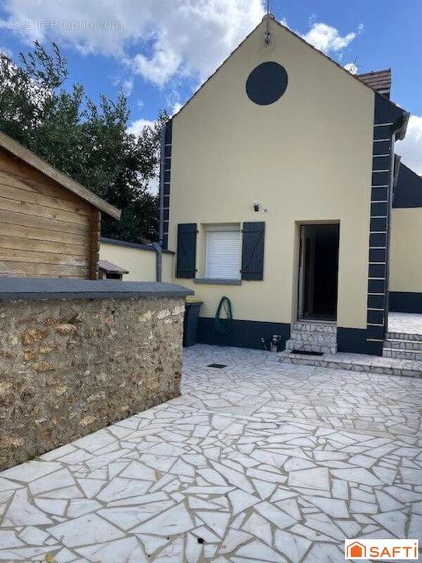 Photo 2 - Maison à LIEUSAINT