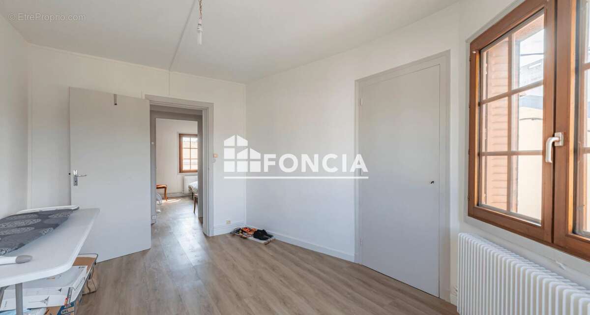 Appartement à ROUSSILLON