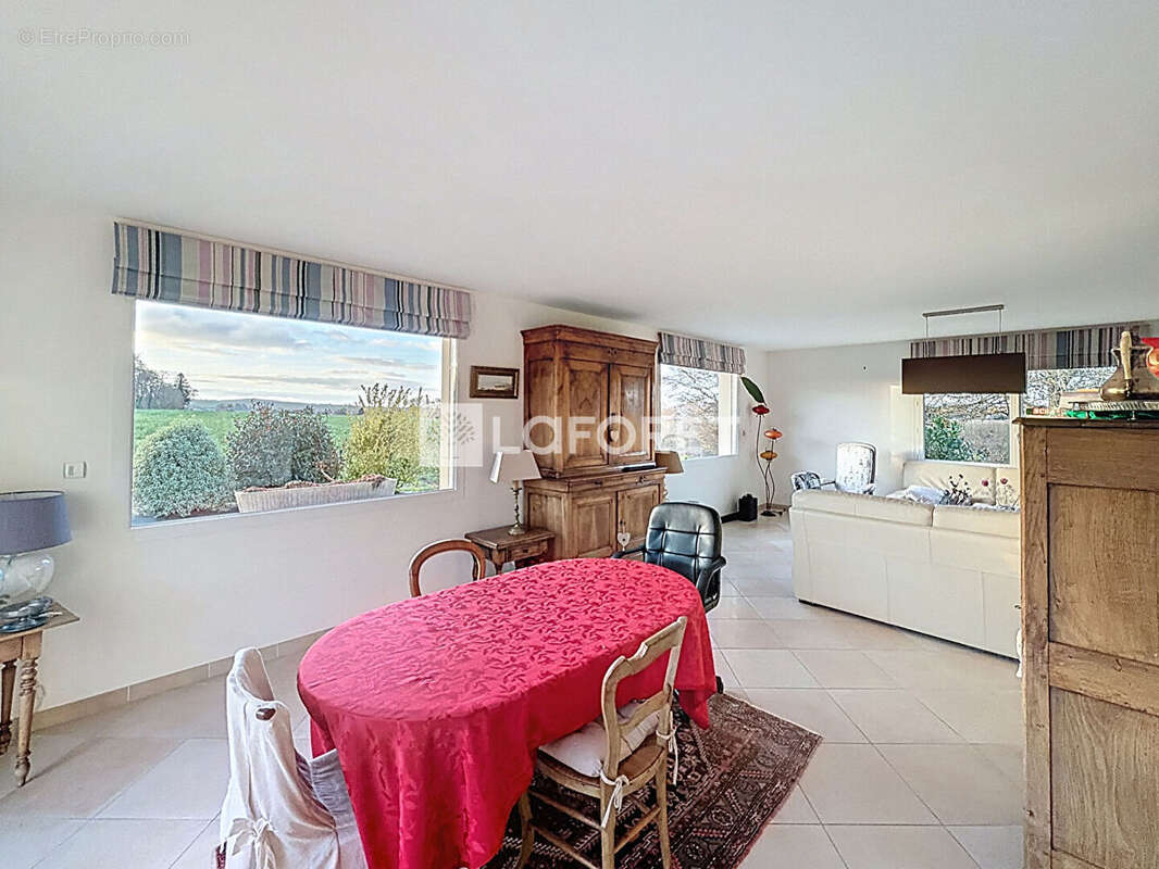 Maison à SAINT-GEORGES-DES-GROSEILLERS