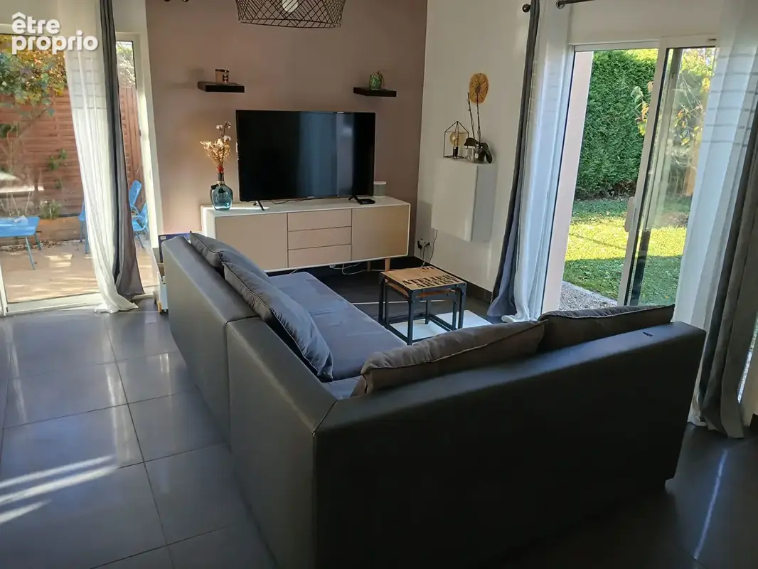 MARTRES D'ARTIERE / Plain-pied T5 avec piscine sur 1000 m² de terrain clos et arboré ! - photo 15