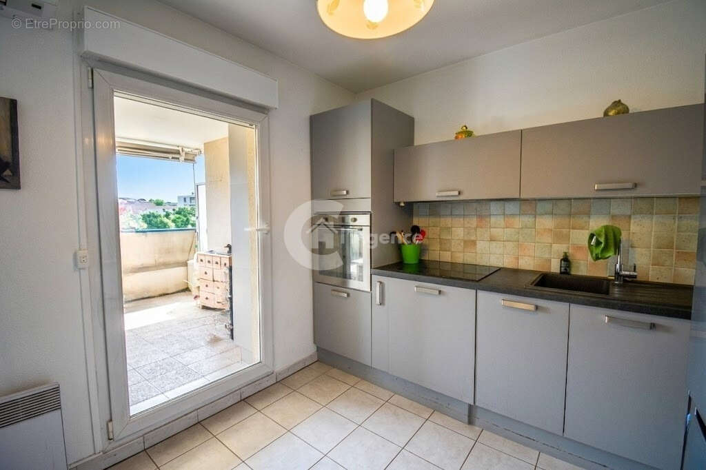 Appartement à MOUANS-SARTOUX