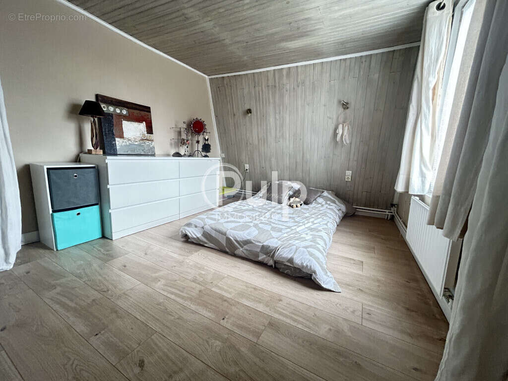 Maison à MONTIGNY-EN-GOHELLE