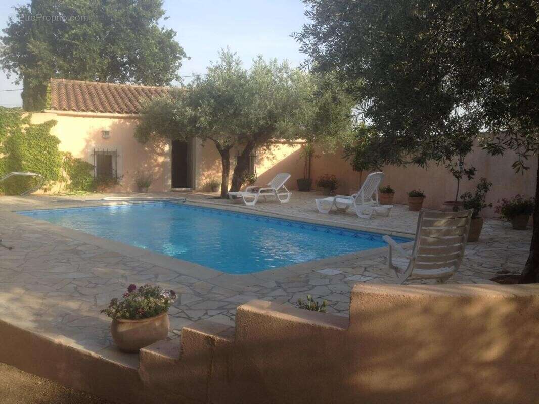 Maison à ROCHEFORT-DU-GARD