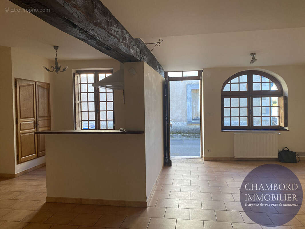 Maison en centre-ville Selles Sur Cher 107 m2 - photo 7