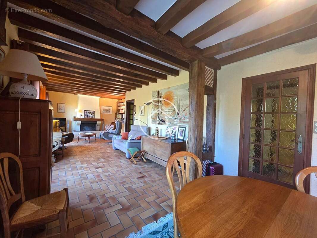 Maison à SAINT-GERVAIS-LA-FORET