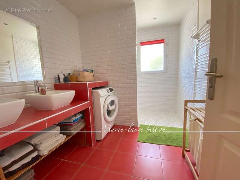 Maison à SAINT-HILAIRE-DE-RIEZ