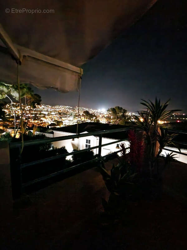 T4 hyeres traversant terrasse vue mer - photo 17