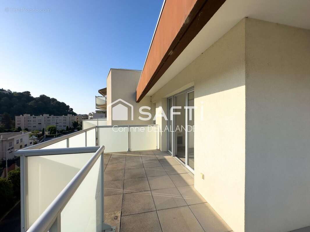 Appartement 62 m² à Cagnes-Sur-Mer  - photo 2