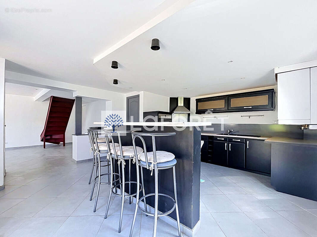 Maison Saint Martin Du Vivier 5 pièce(s) 145 m2 - photo 3