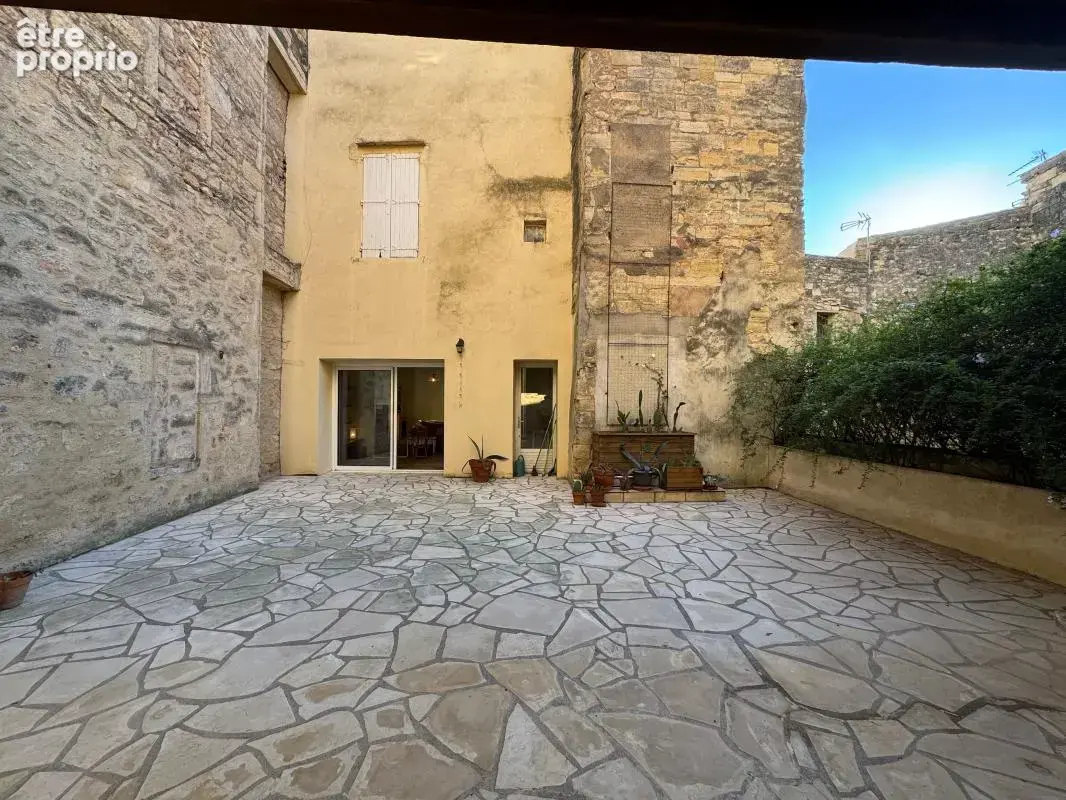 Maison de caractère du XVIe siècle : charme historique, terrasse de 80 m² et garage - photo 8