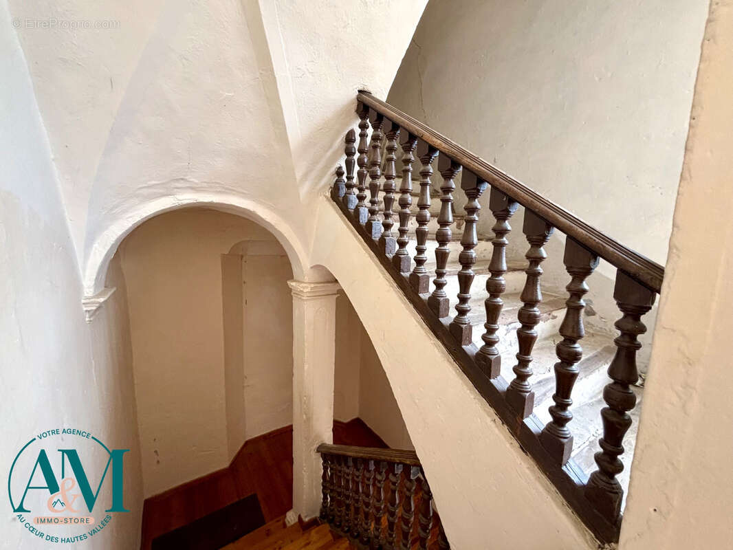 Maison à SAINT-CLEMENT-SUR-DURANCE