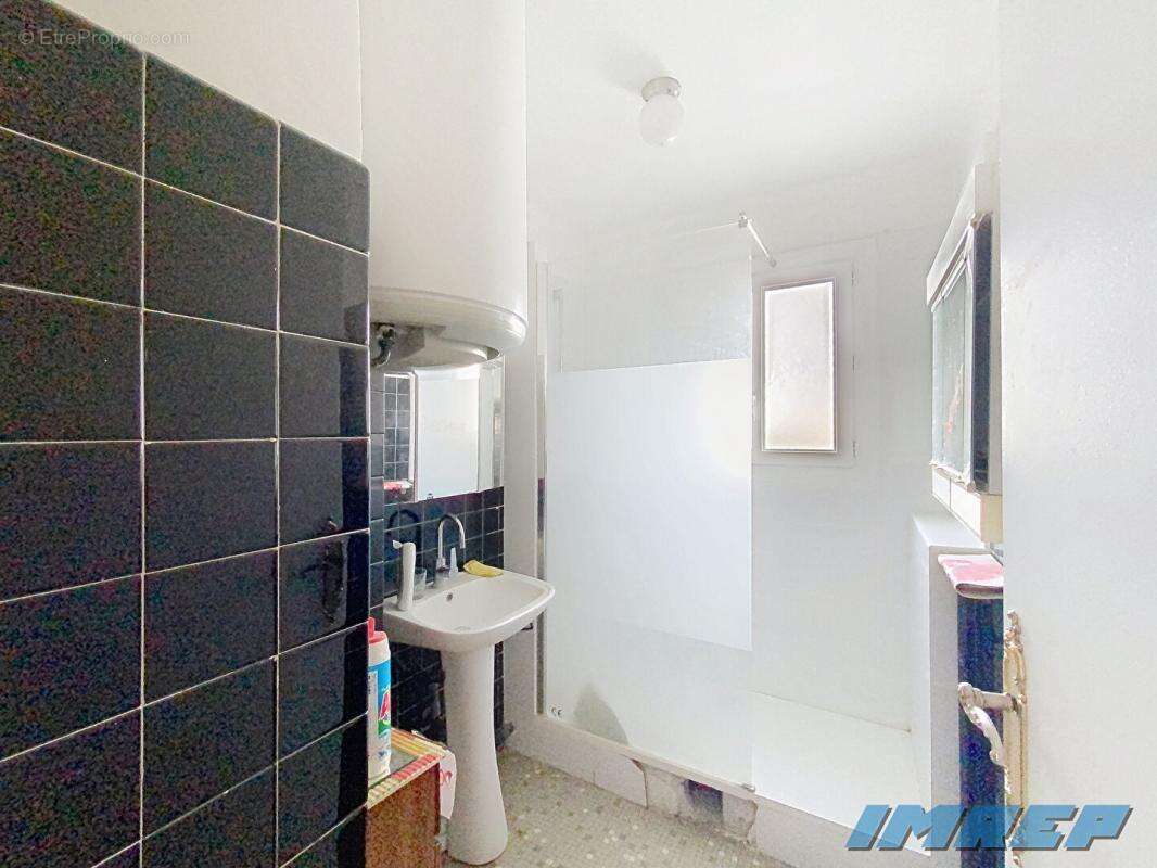Appartement à MARSEILLE-9E