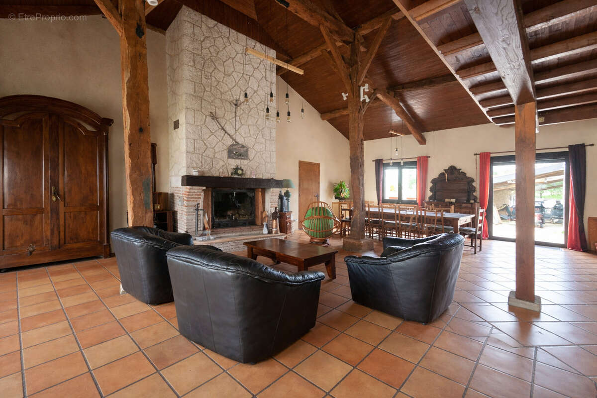 Ancien corps de ferme rénové   Cadre verdoyant   Secteur Monflanquin - photo 5