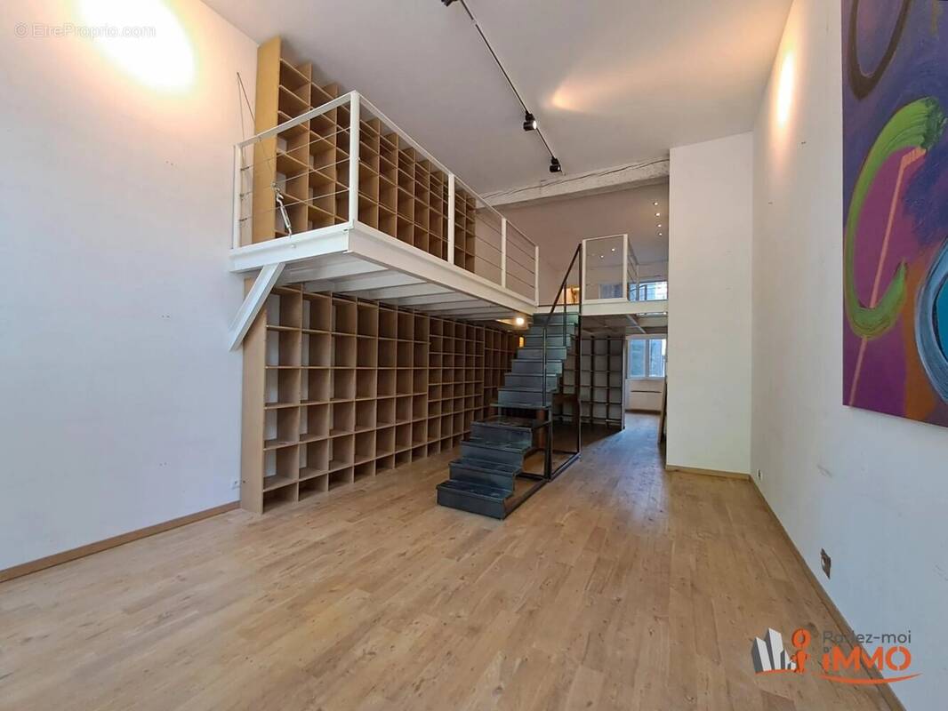 Appartement à SAINT-ETIENNE