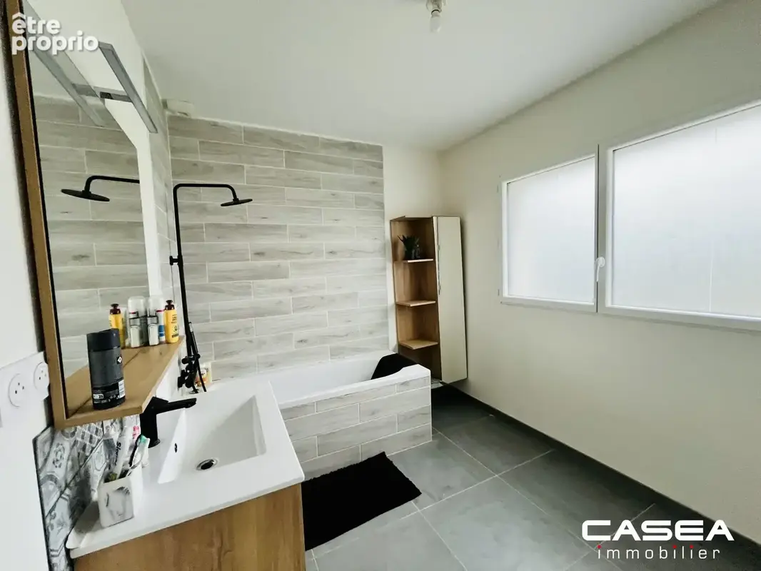 Maison 5 pièces 121 m² à vendre à Ergue-Gaberic (29500) - photo 9