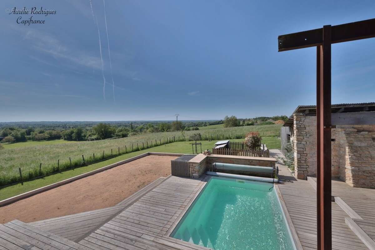 Maison à vendre 7 pièces SAINT MARTIN BELLE ROCHE (71) - photo 21