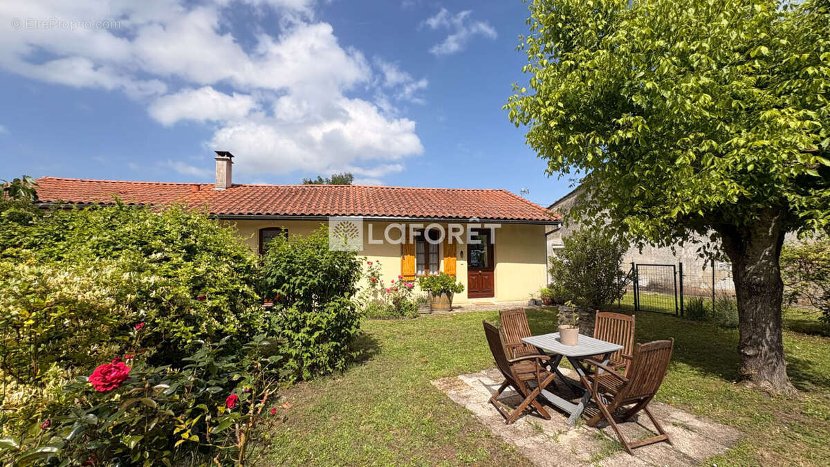 Maison à SAINT-LAURENT-MEDOC