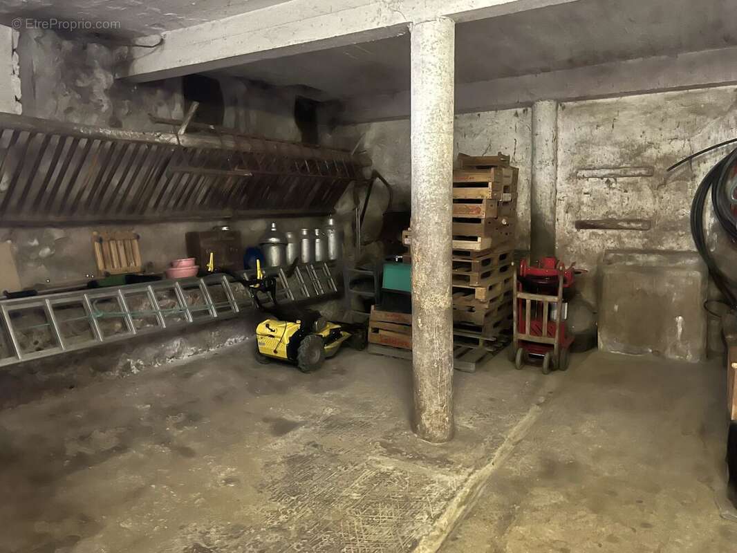 Maison à CHEVRIERES