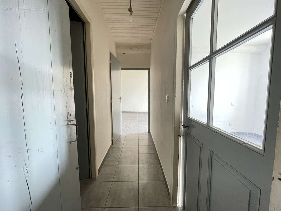 Appartement à CLARENSAC