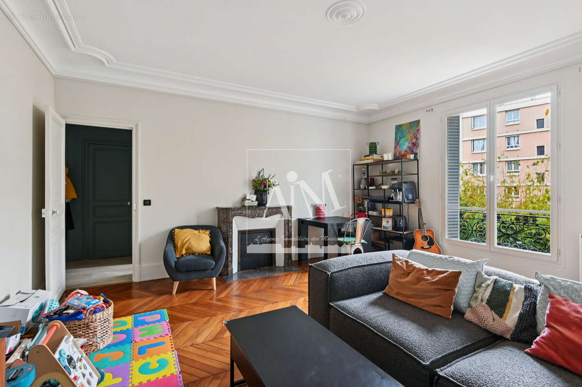 Appartement à NANTERRE