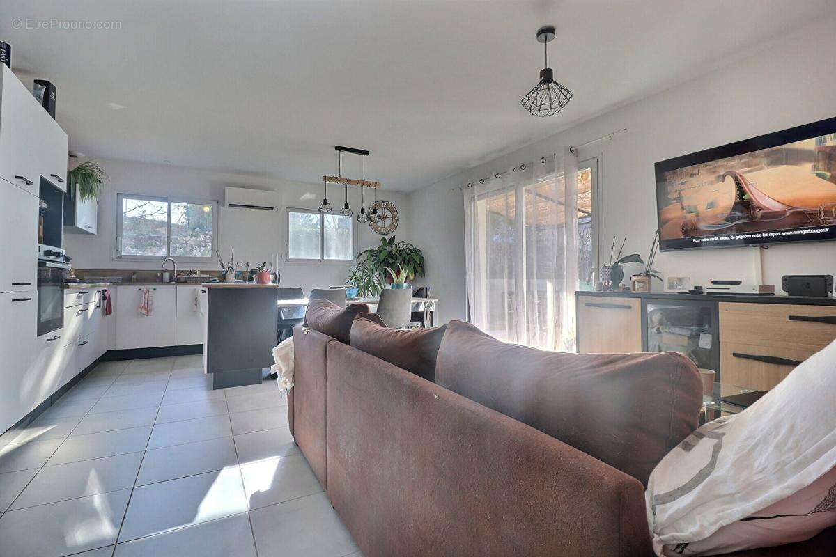 Maison à LARGENTIERE