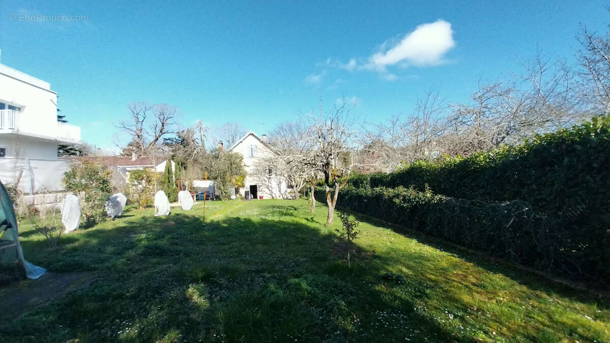 Maison à CHANCELADE