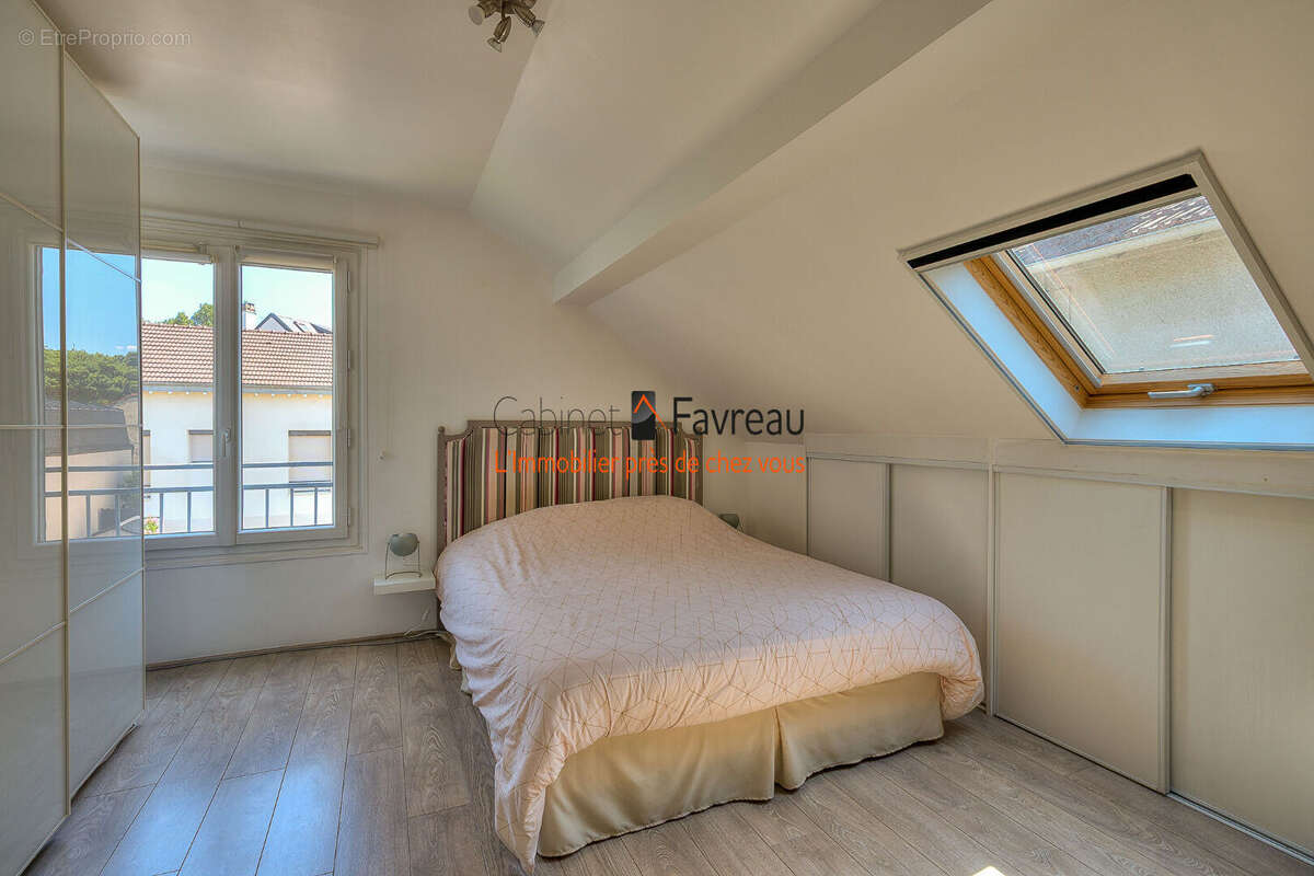 Maison à L&#039;HAY-LES-ROSES