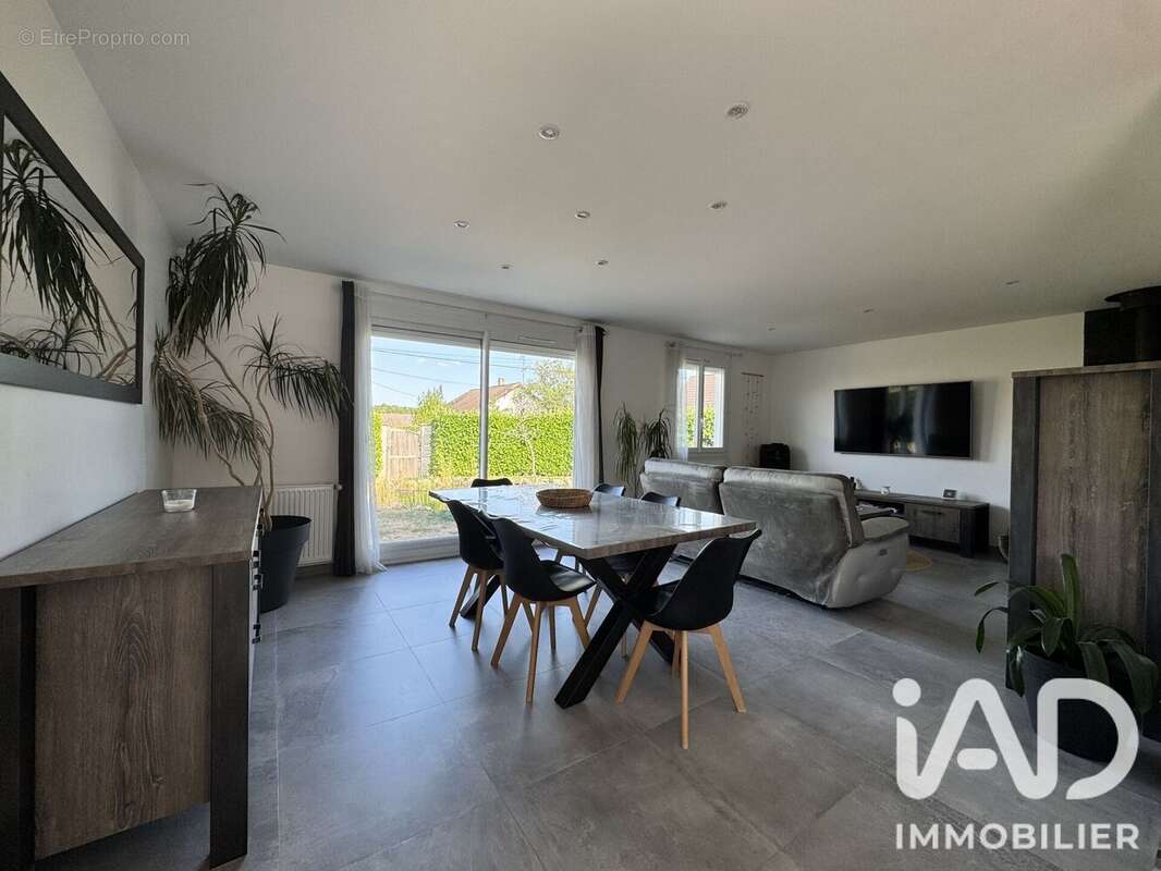 Maison 132 m² à Les Essarts  - photo 5